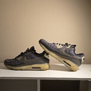 Nike Air Max Sneakers in Black and Gray